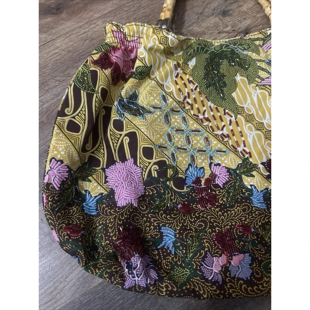 Nine West Medium Yellow Beaded Handbag Hot‎ Pink Lined Black Wood Bead Handle